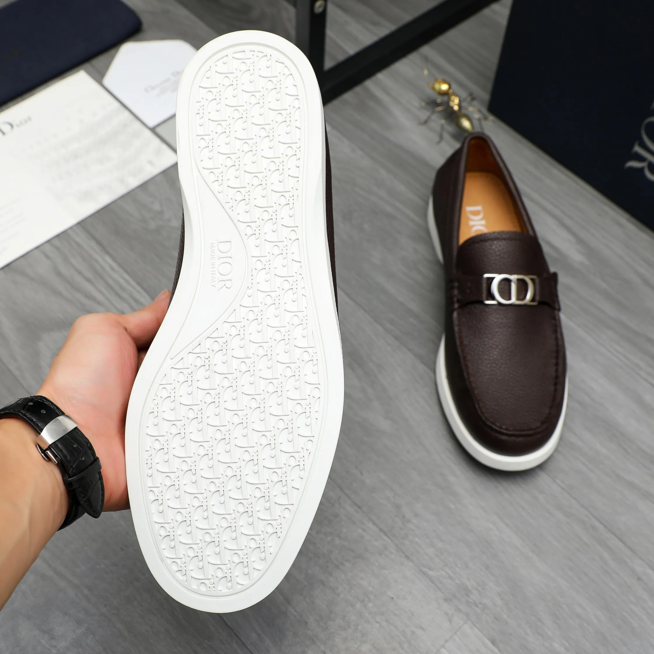 Men's shoes 💰460 Product trademark: Dior "Dior" casual slip-on leather shoes Regular size: 39-44 Product material: Selected pebbled cowhide upper, cowhide lining, rubber outsole